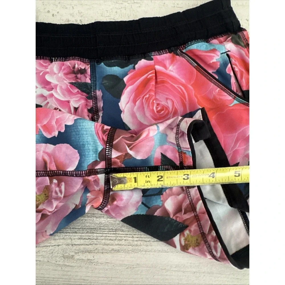 Lululemon Secret Garden Rose Floral Pink Black Tracker Shorts Size 2 RARE HTF